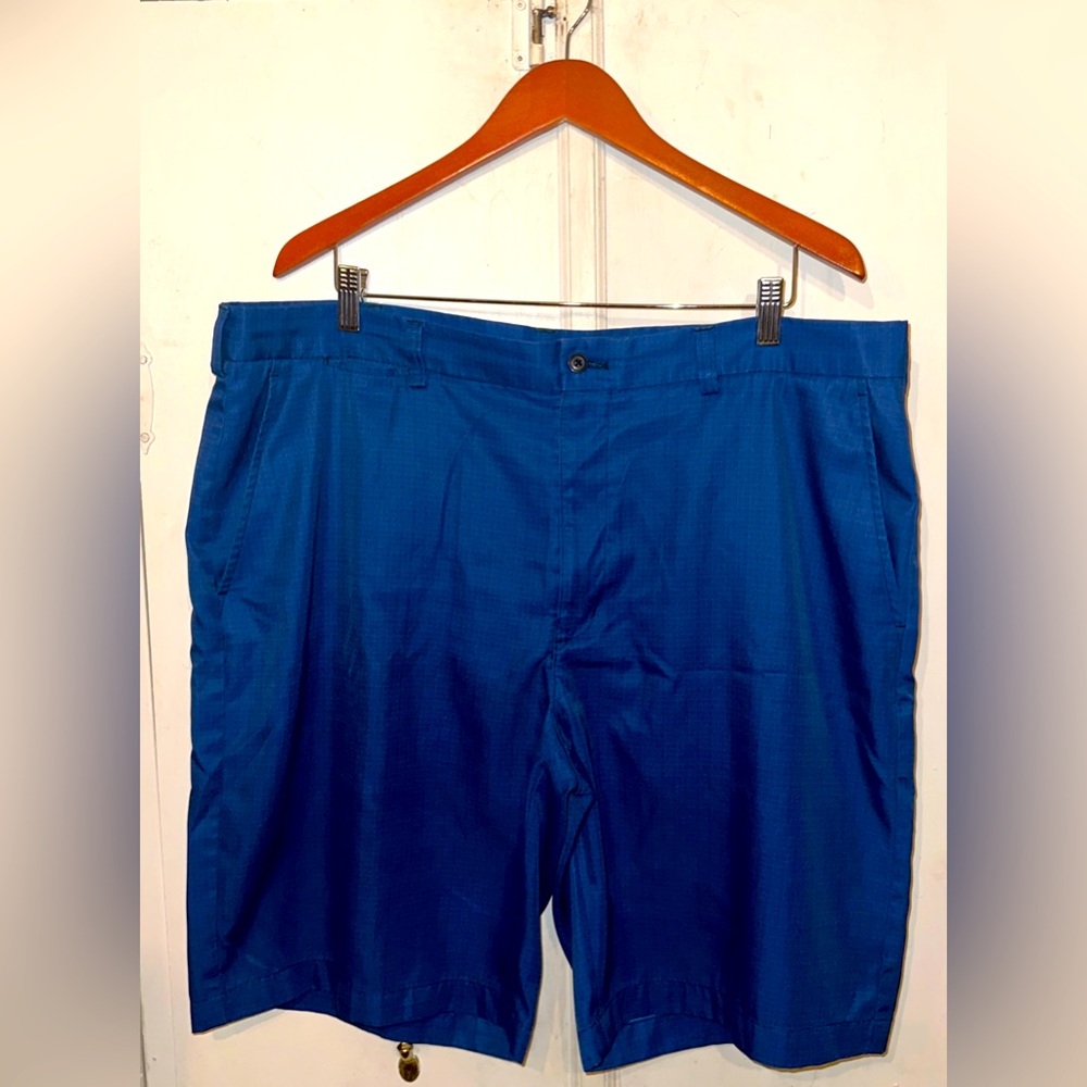Men's size 40 Grand slam shorts